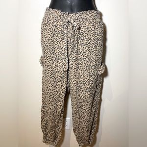 Leopard cargo pants